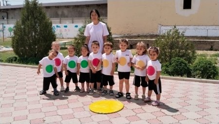 "Өз түсіңді табу" қимылдық ойыны