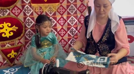 "Ана және өнер" қолөнер туындылары